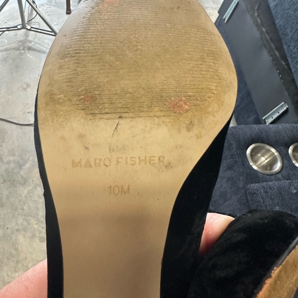 Marc Fisher Elegant Black Velvet Women's Heels - Picture 11 of 11